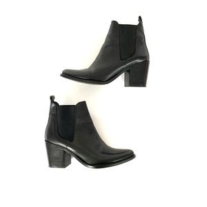 Steve Madden Pistol Black Leather Ankle Booties 7